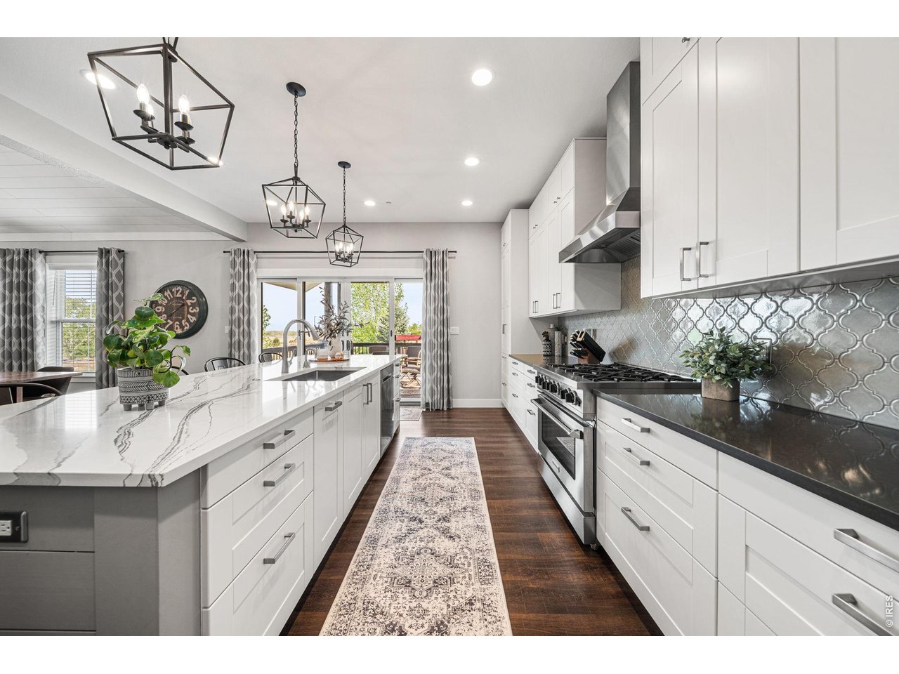 3421 Pond View Dr