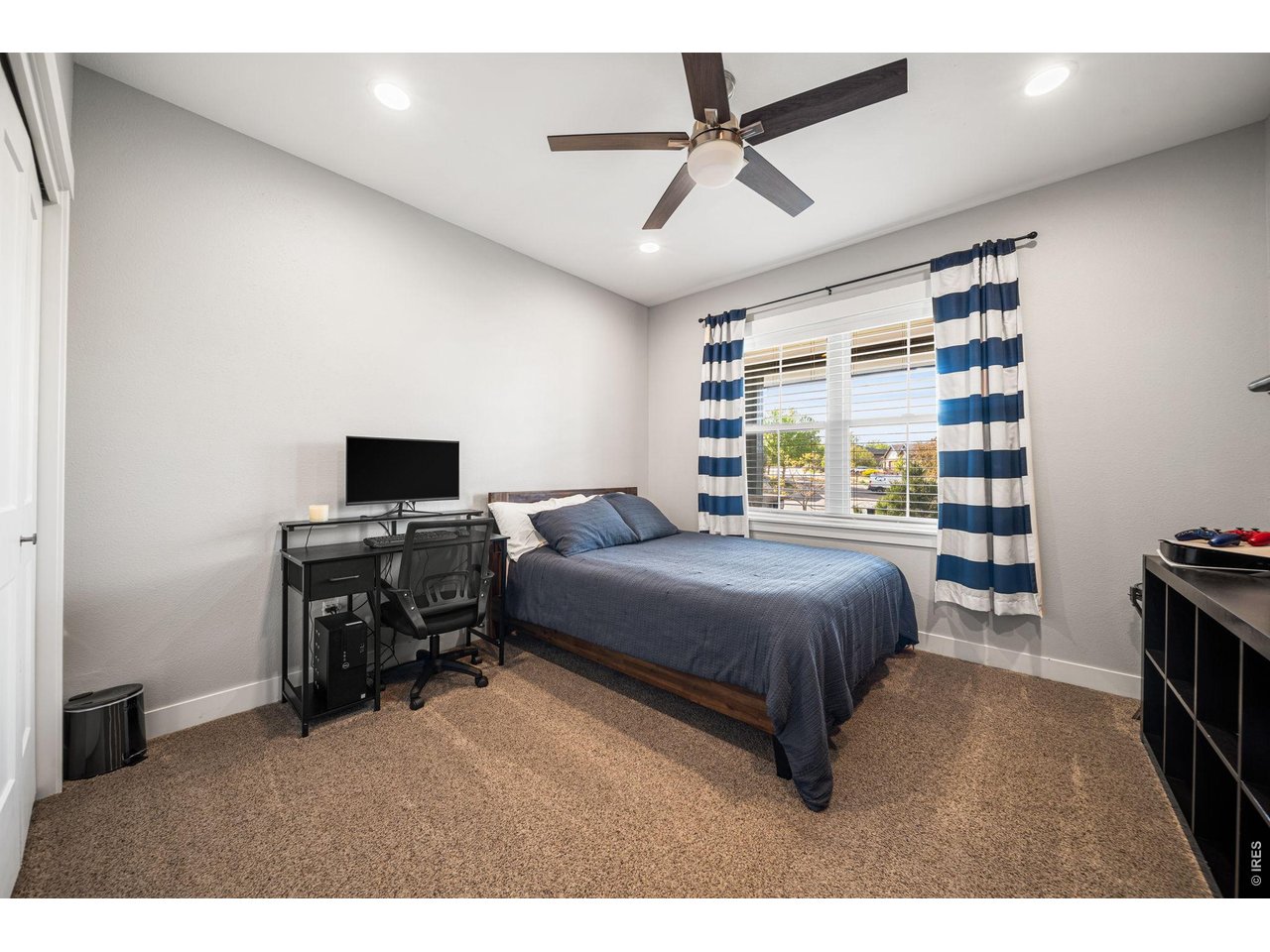 3421 Pond View Dr