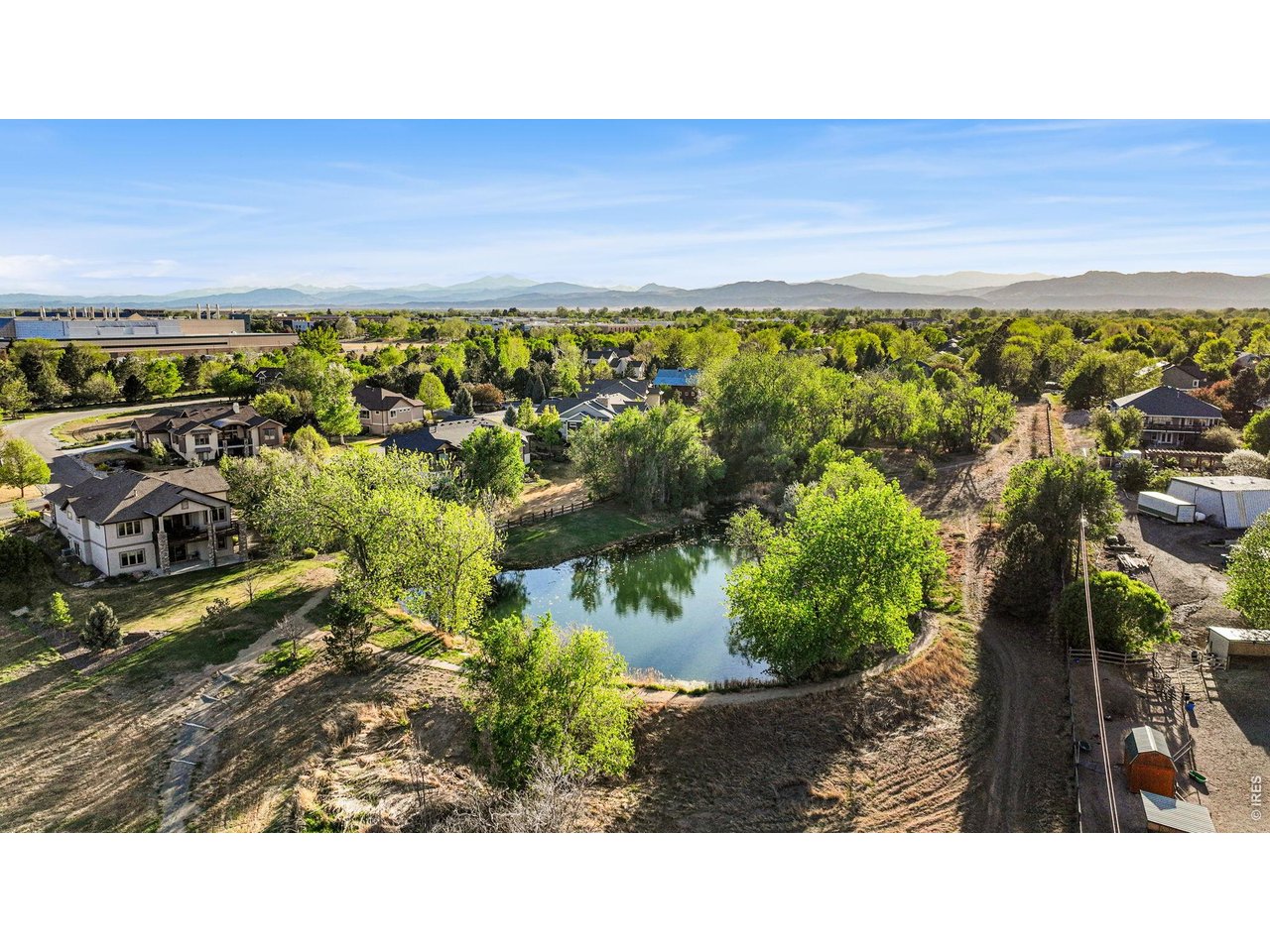 3421 Pond View Dr