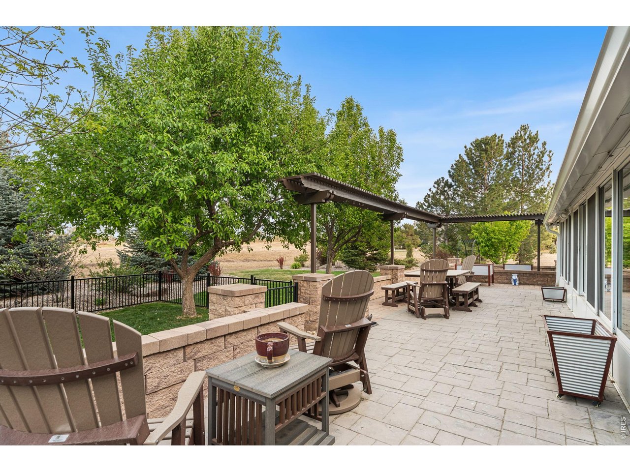 2900 Spring Mountain Dr