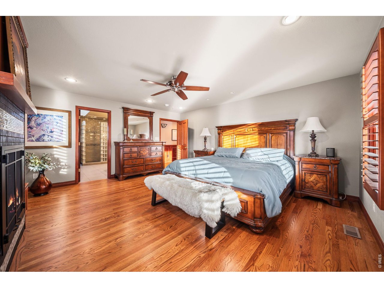 2900 Spring Mountain Dr