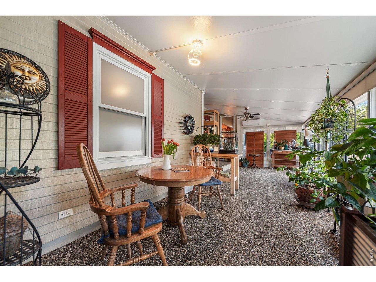 2900 Spring Mountain Dr