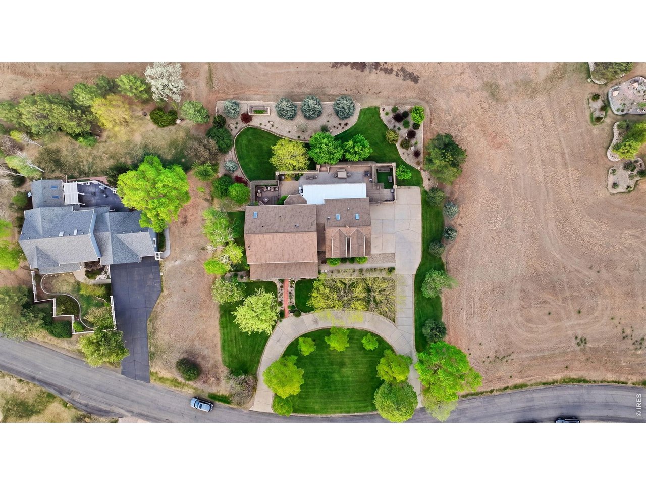 2900 Spring Mountain Dr