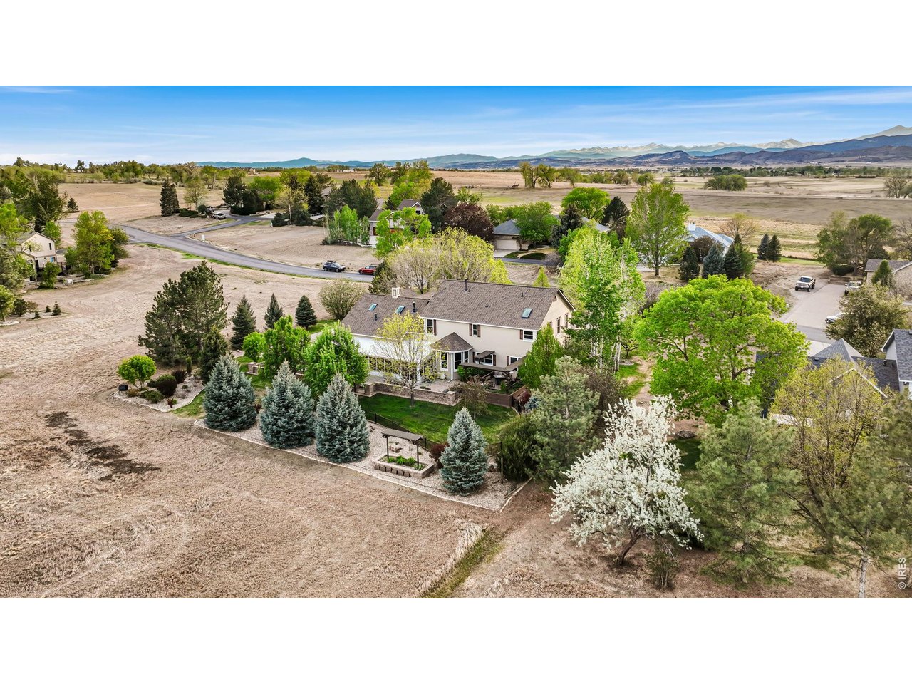 2900 Spring Mountain Dr