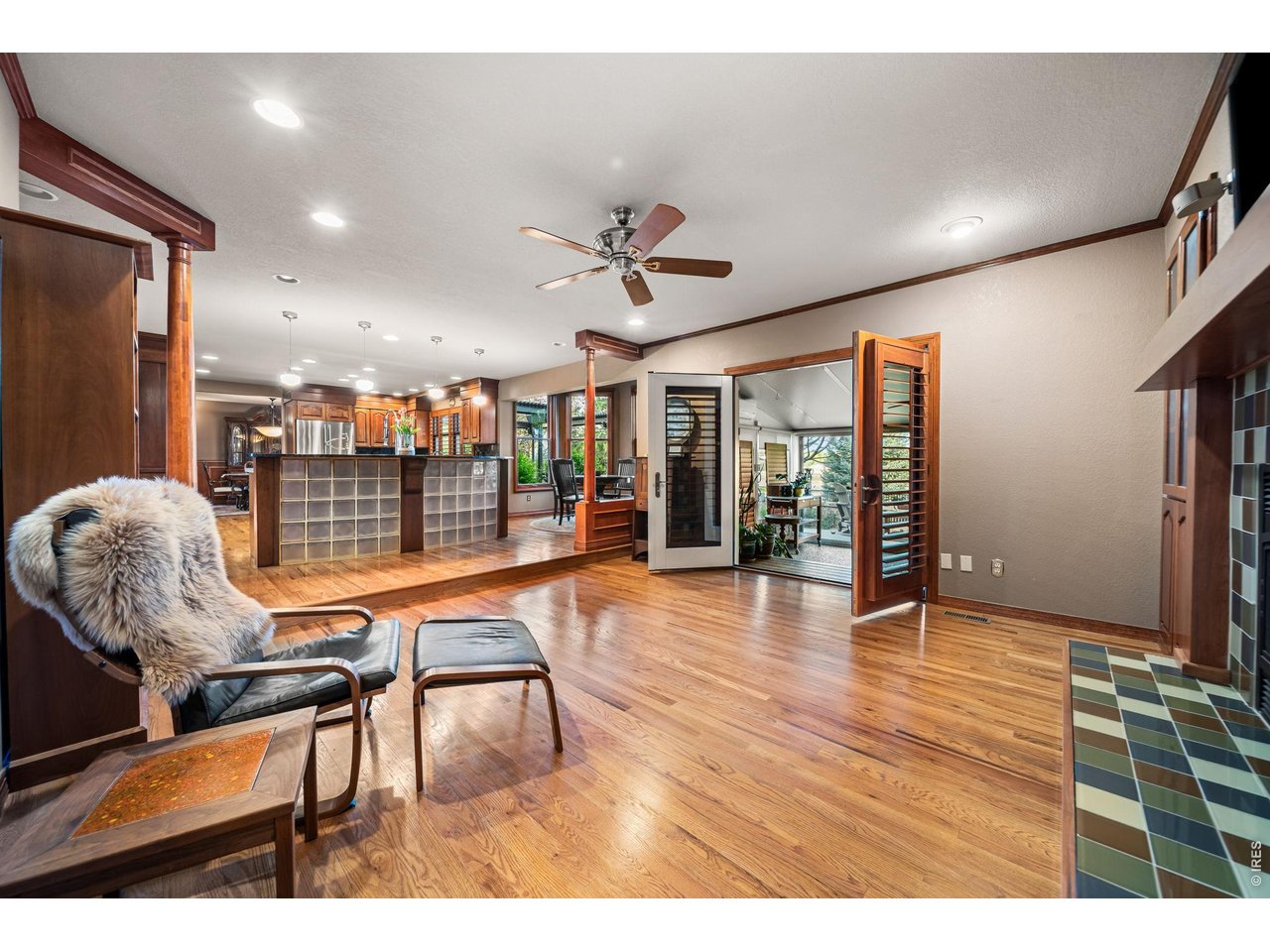 2900 Spring Mountain Dr