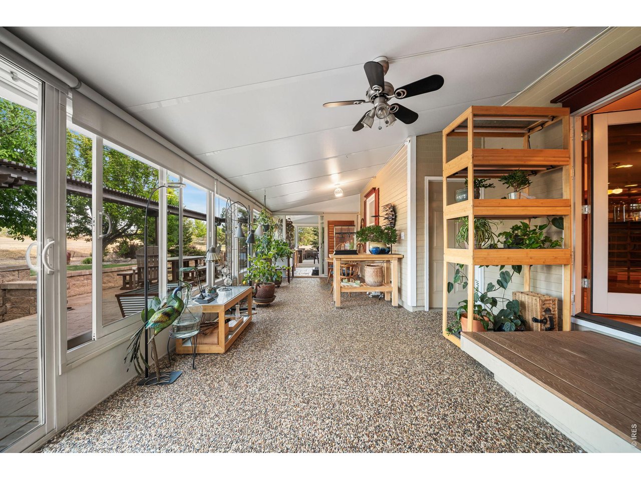 2900 Spring Mountain Dr