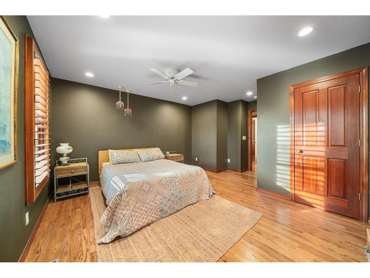 2900 Spring Mountain Dr