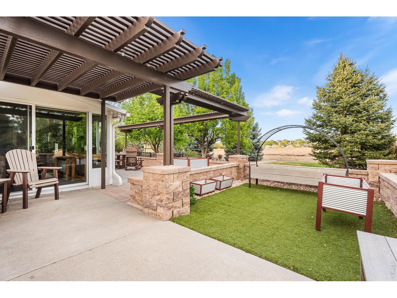 2900 Spring Mountain Dr