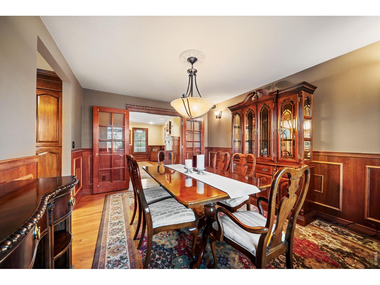 2900 Spring Mountain Dr