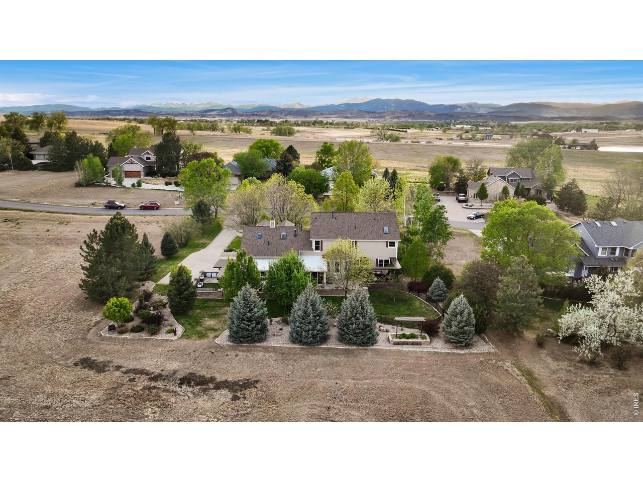 2900 Spring Mountain Dr