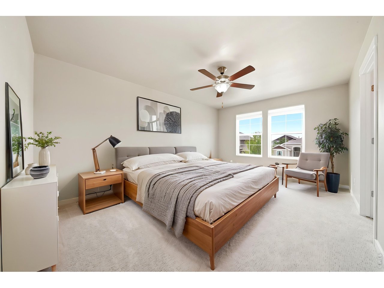 1594 Monterey Valley Pkwy