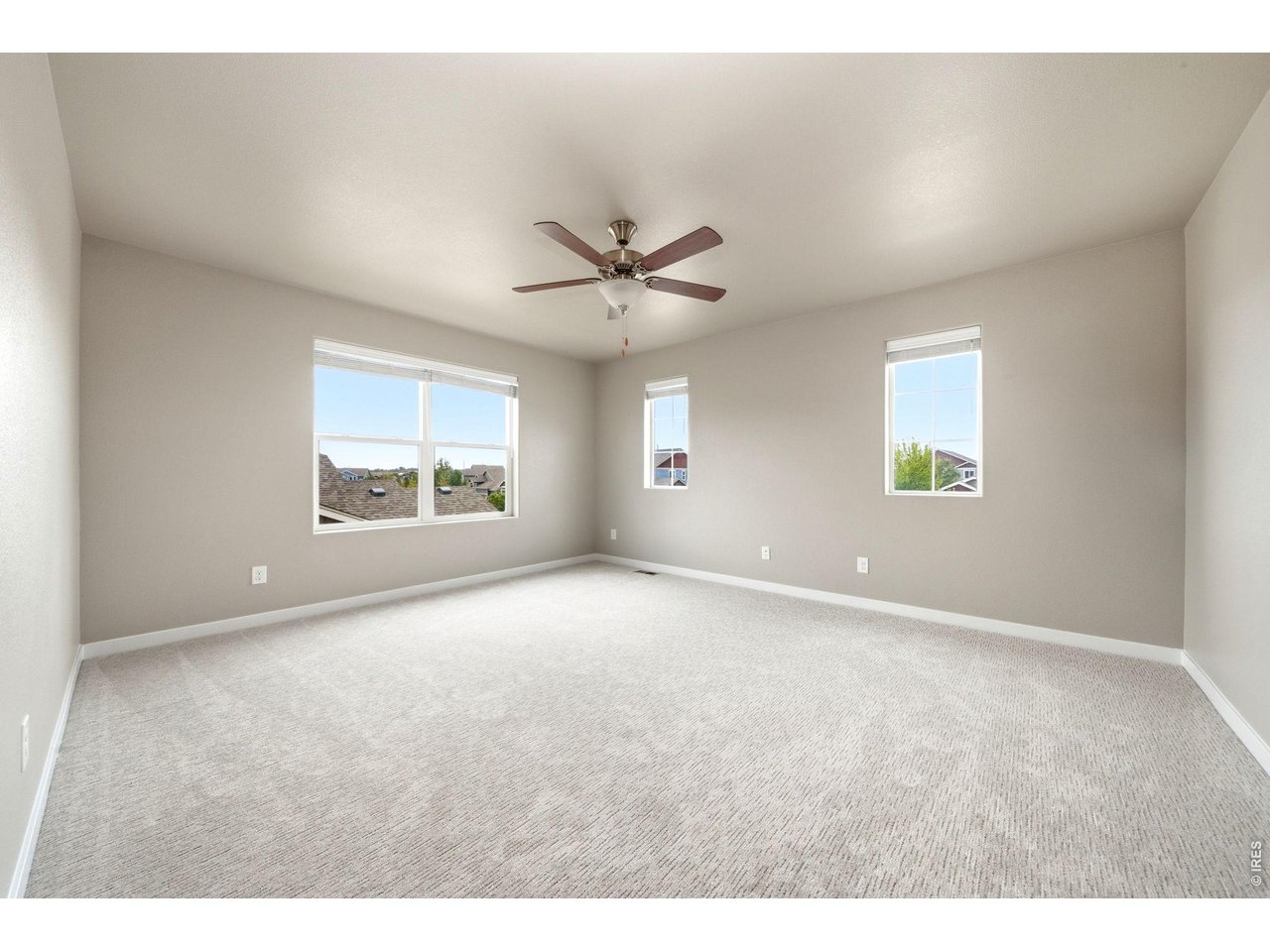 1594 Monterey Valley Pkwy