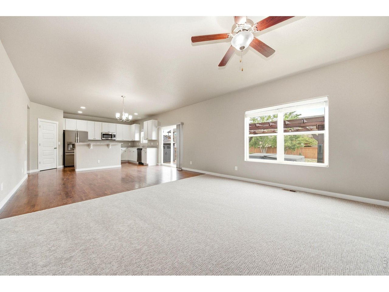 1594 Monterey Valley Pkwy