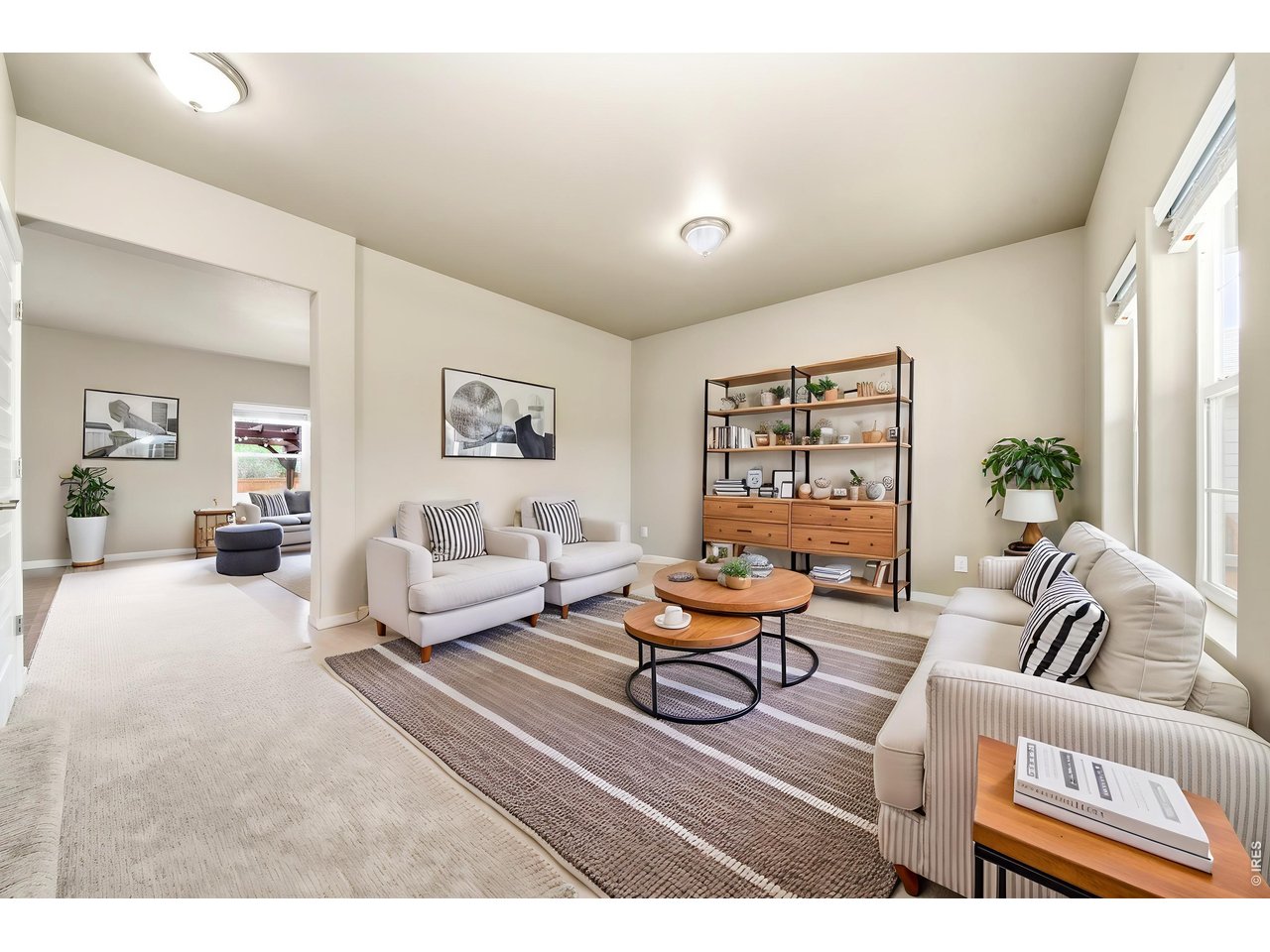 1594 Monterey Valley Pkwy
