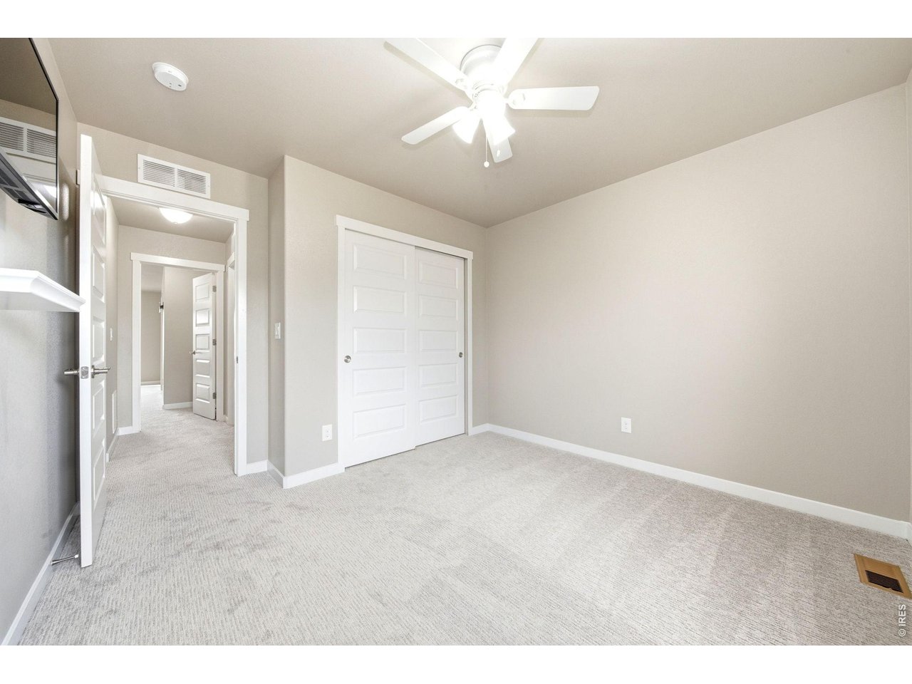 1594 Monterey Valley Pkwy