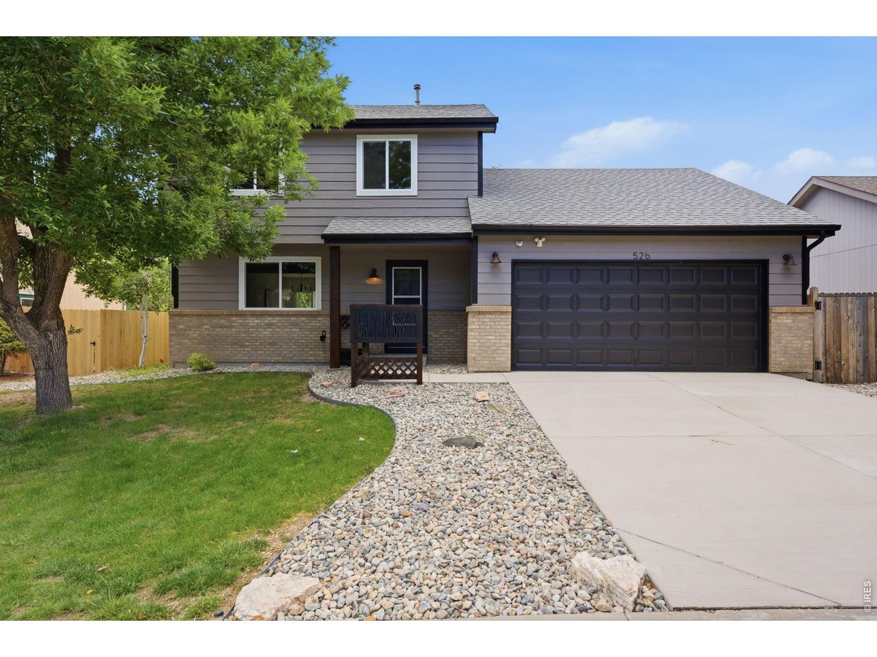 526 Suntrail Dr