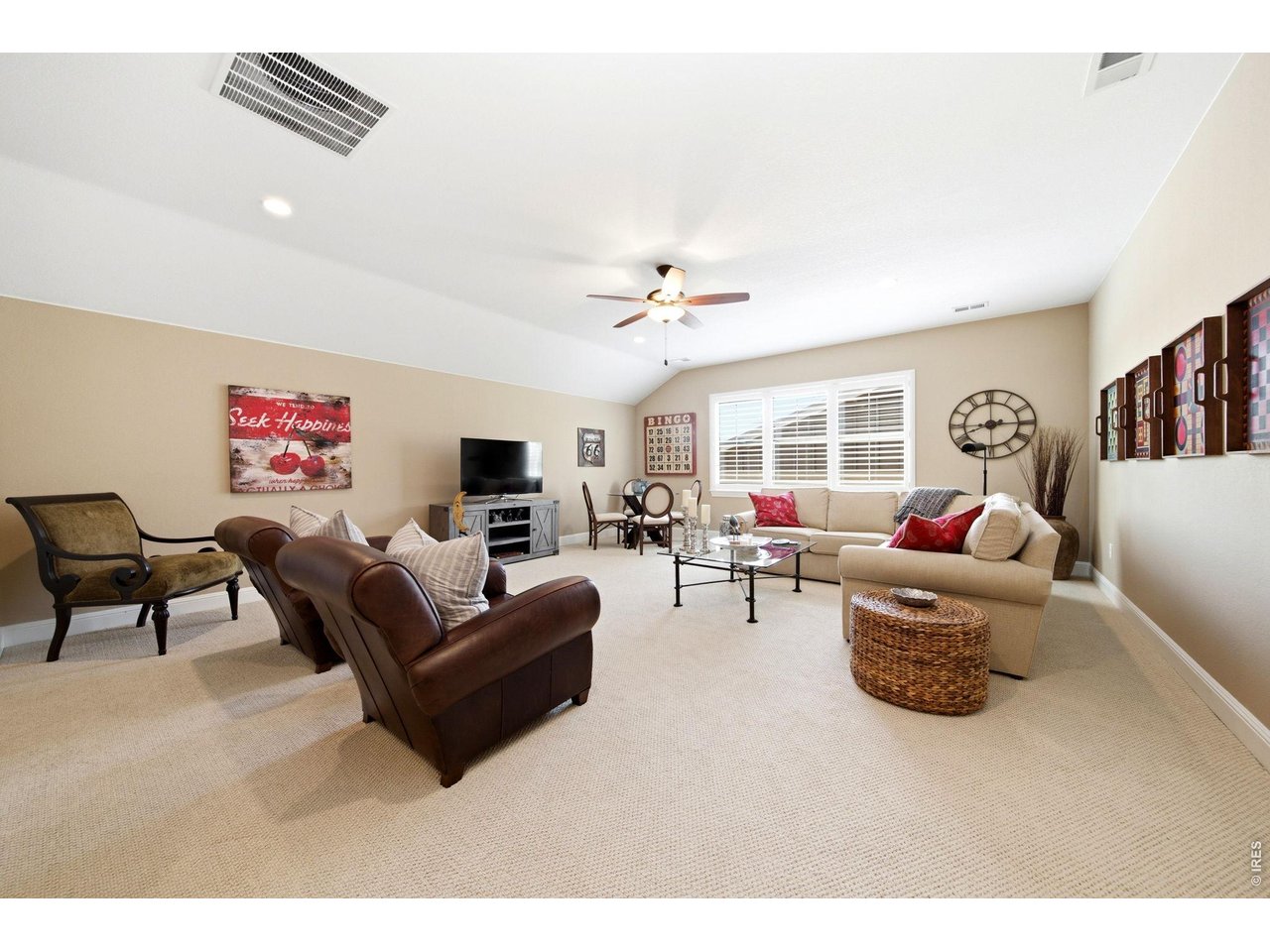 6015 Spindlebush Ln