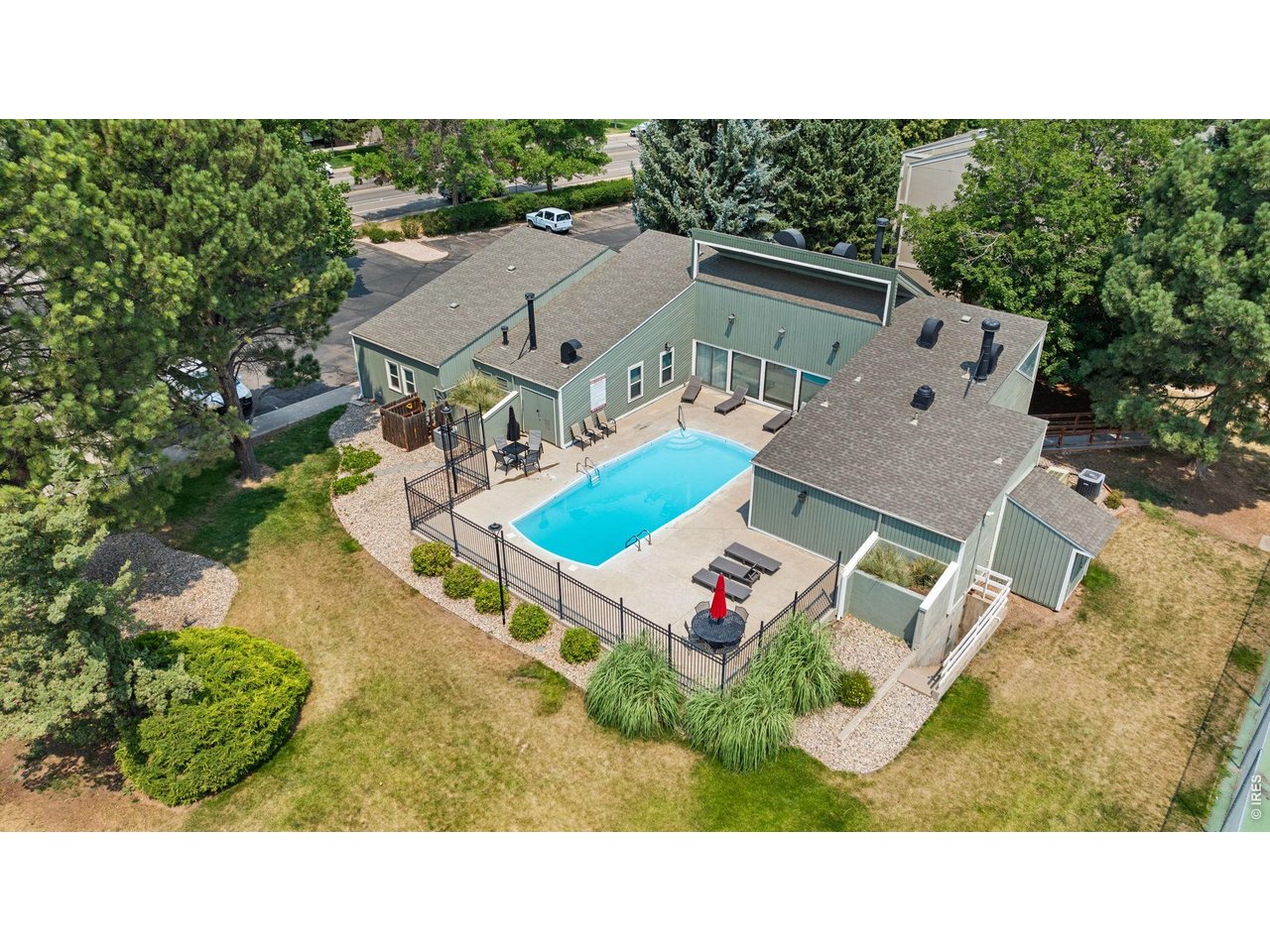 3400 Stanford Rd B220
