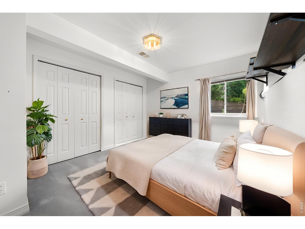 2800 Calendar Ct