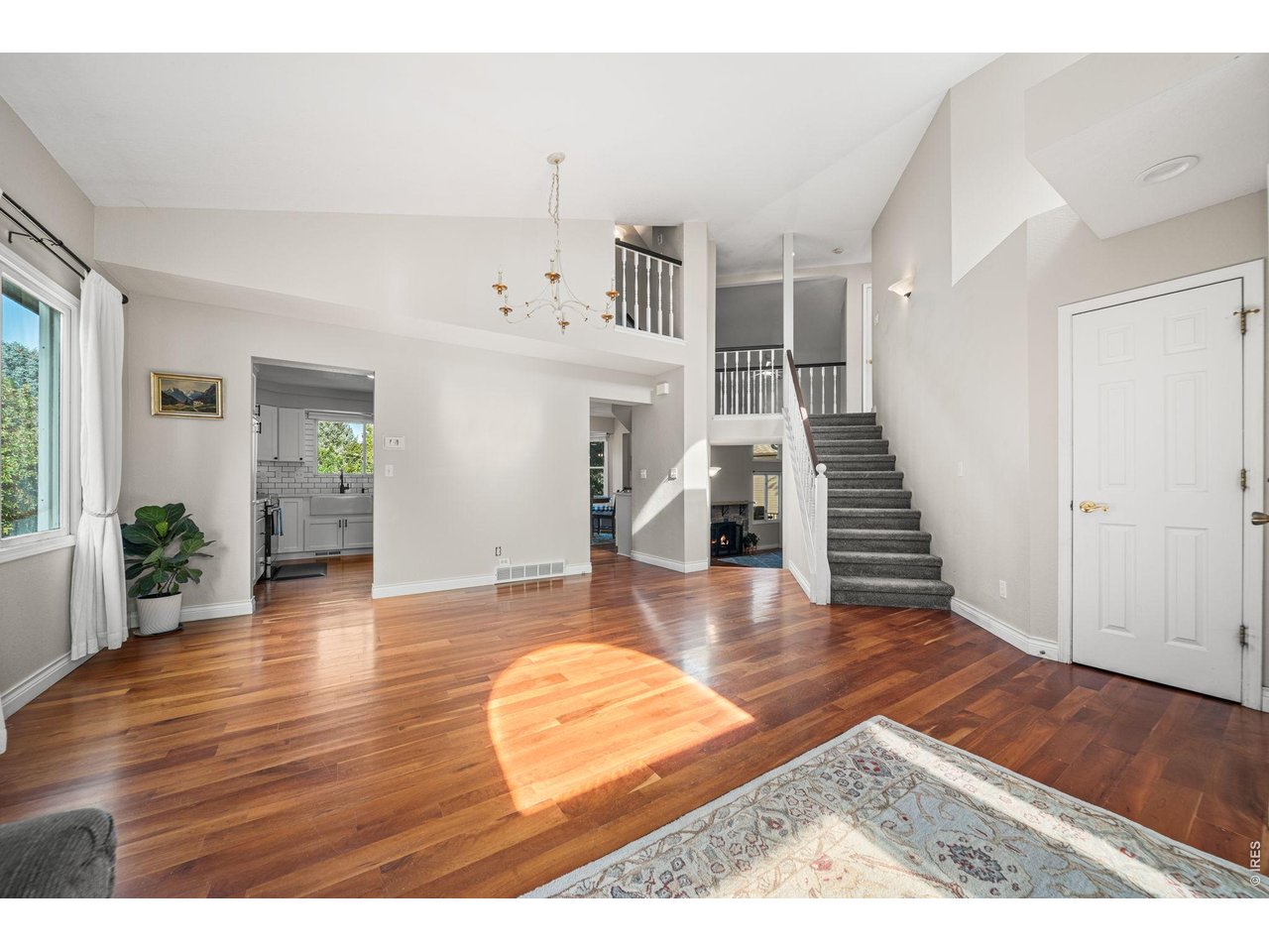 2800 Calendar Ct