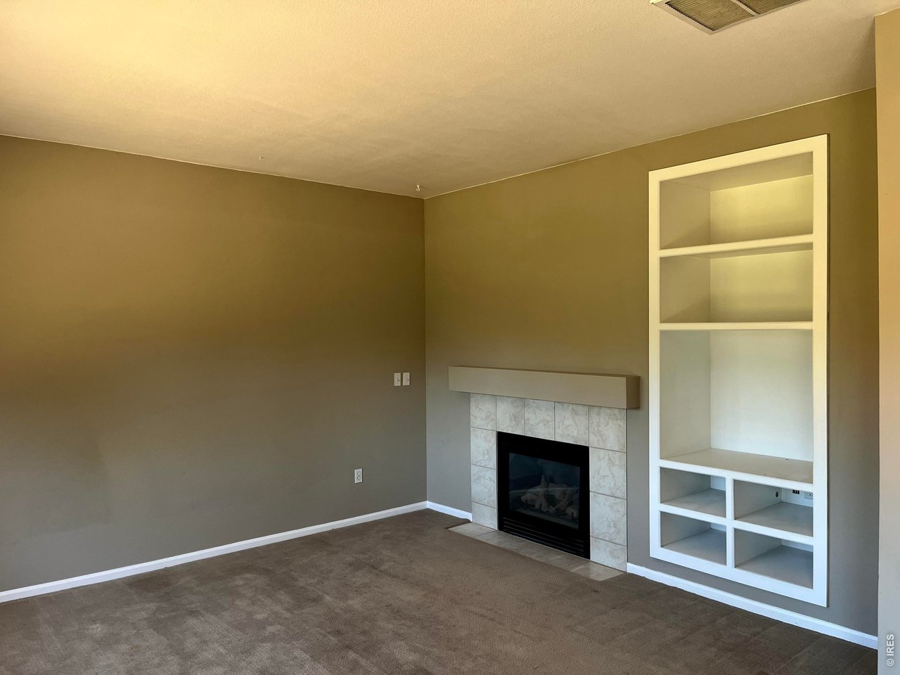 3838 Gardenwall Ct