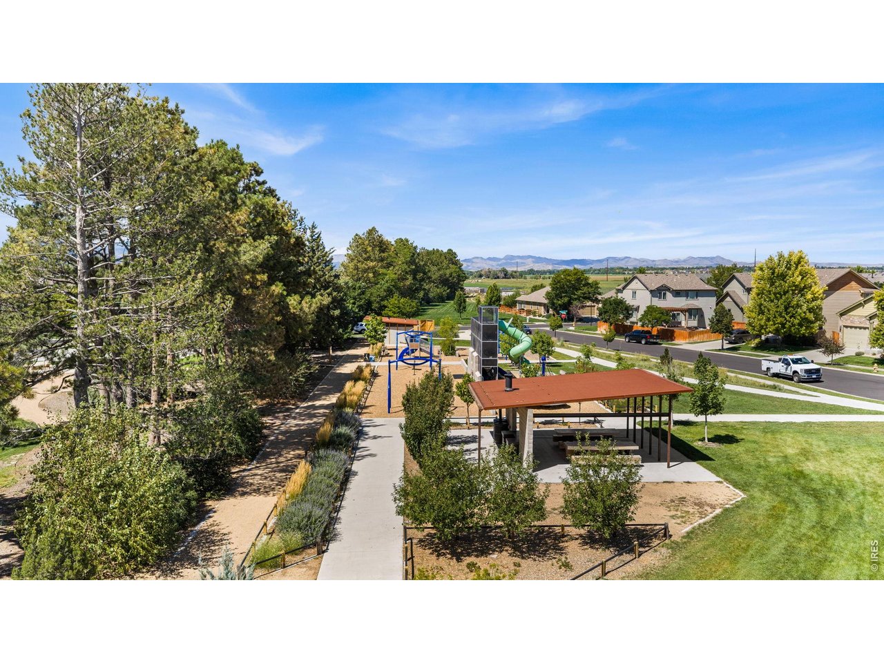 3312 Green Lake Dr 2