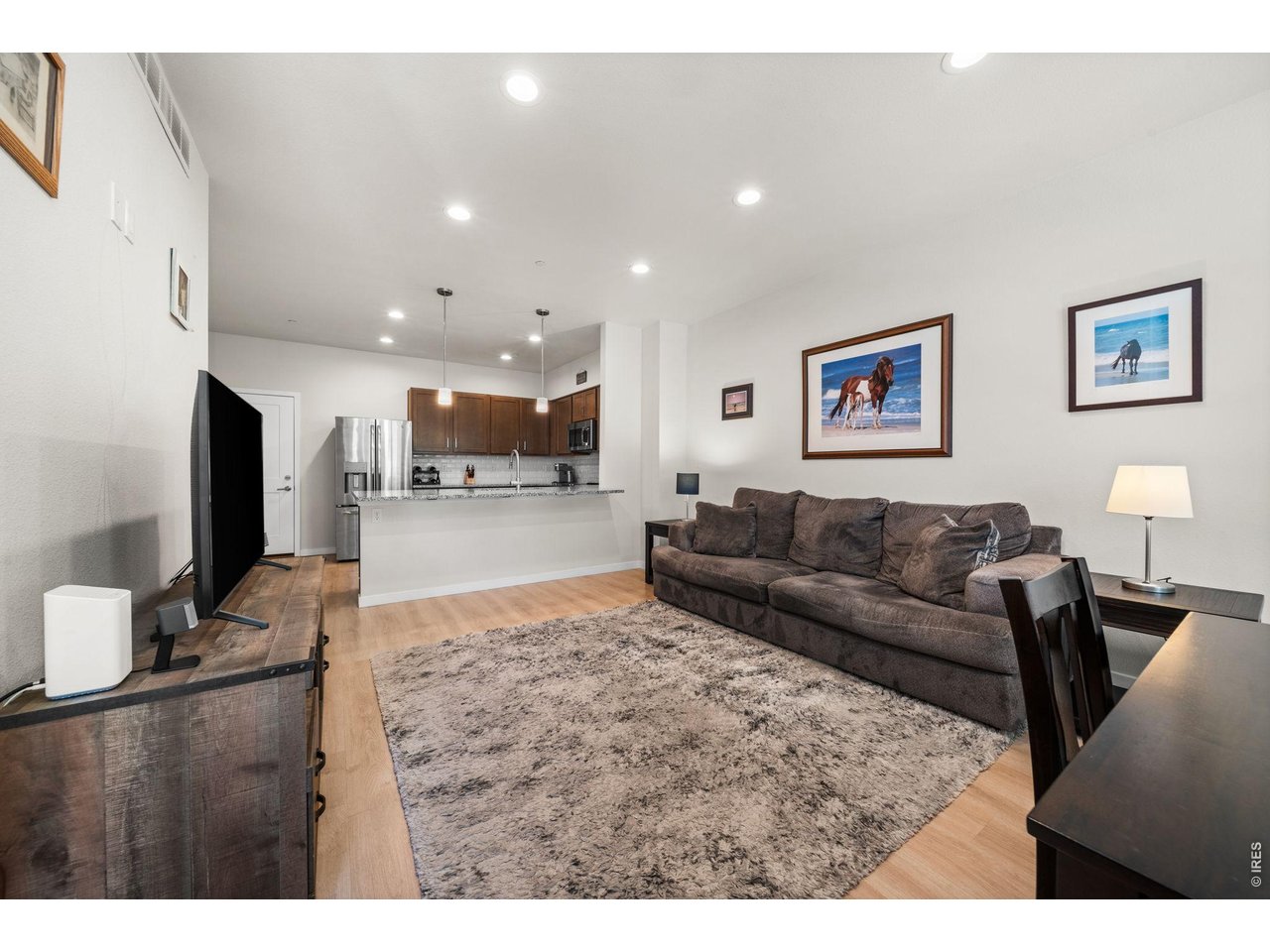 3312 Green Lake Dr 2
