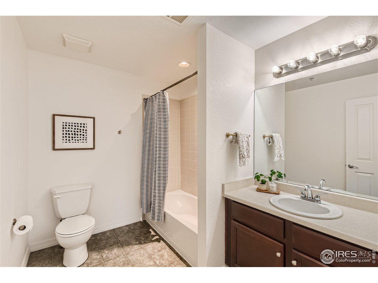 2133 Krisron Rd Unit: E301