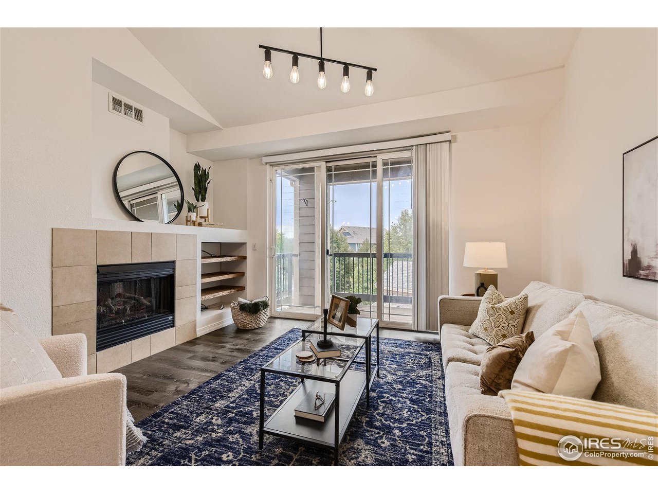 2133 Krisron Rd Unit: E301