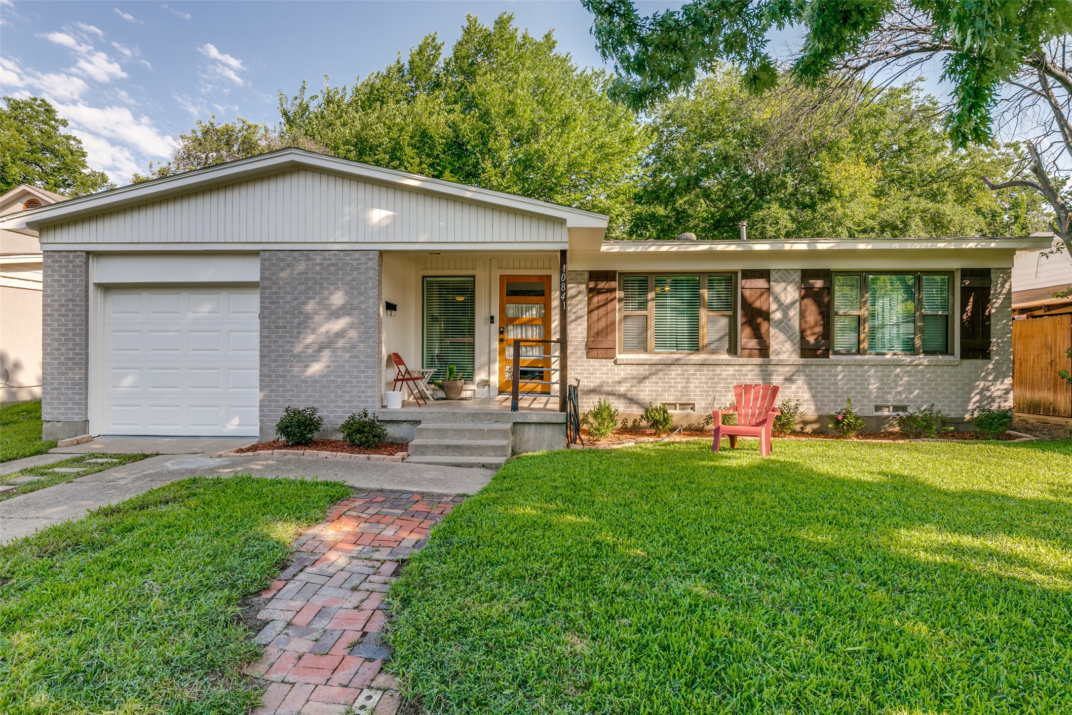 10841 Sharondale Drive