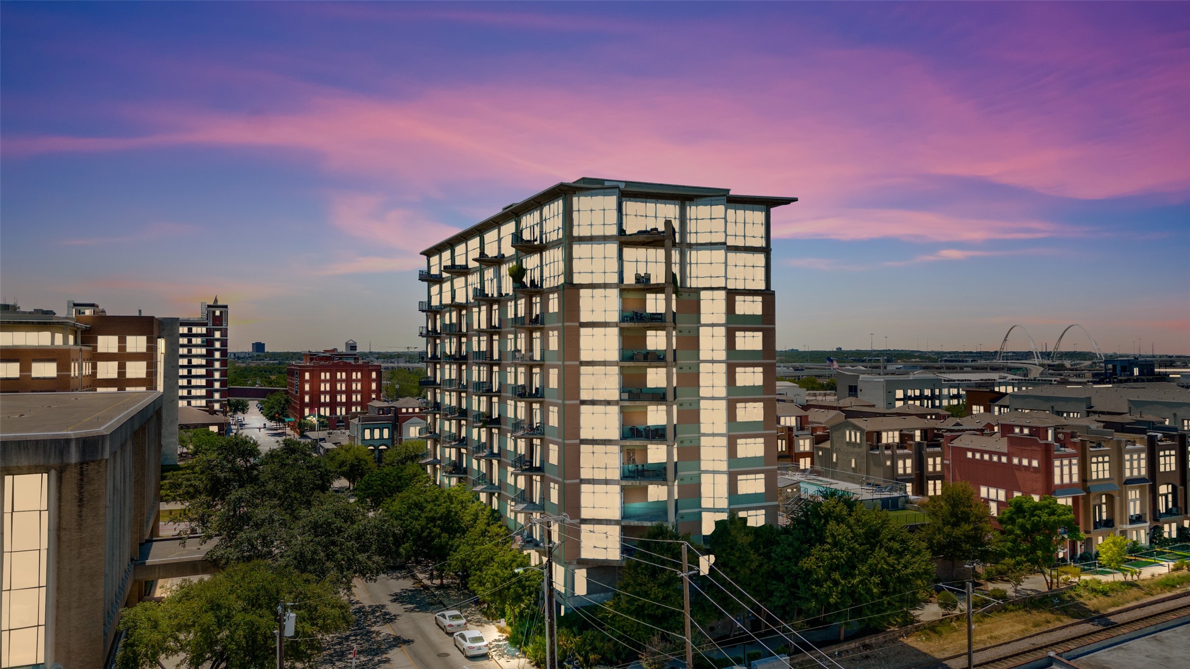 1001 Belleview Street 205