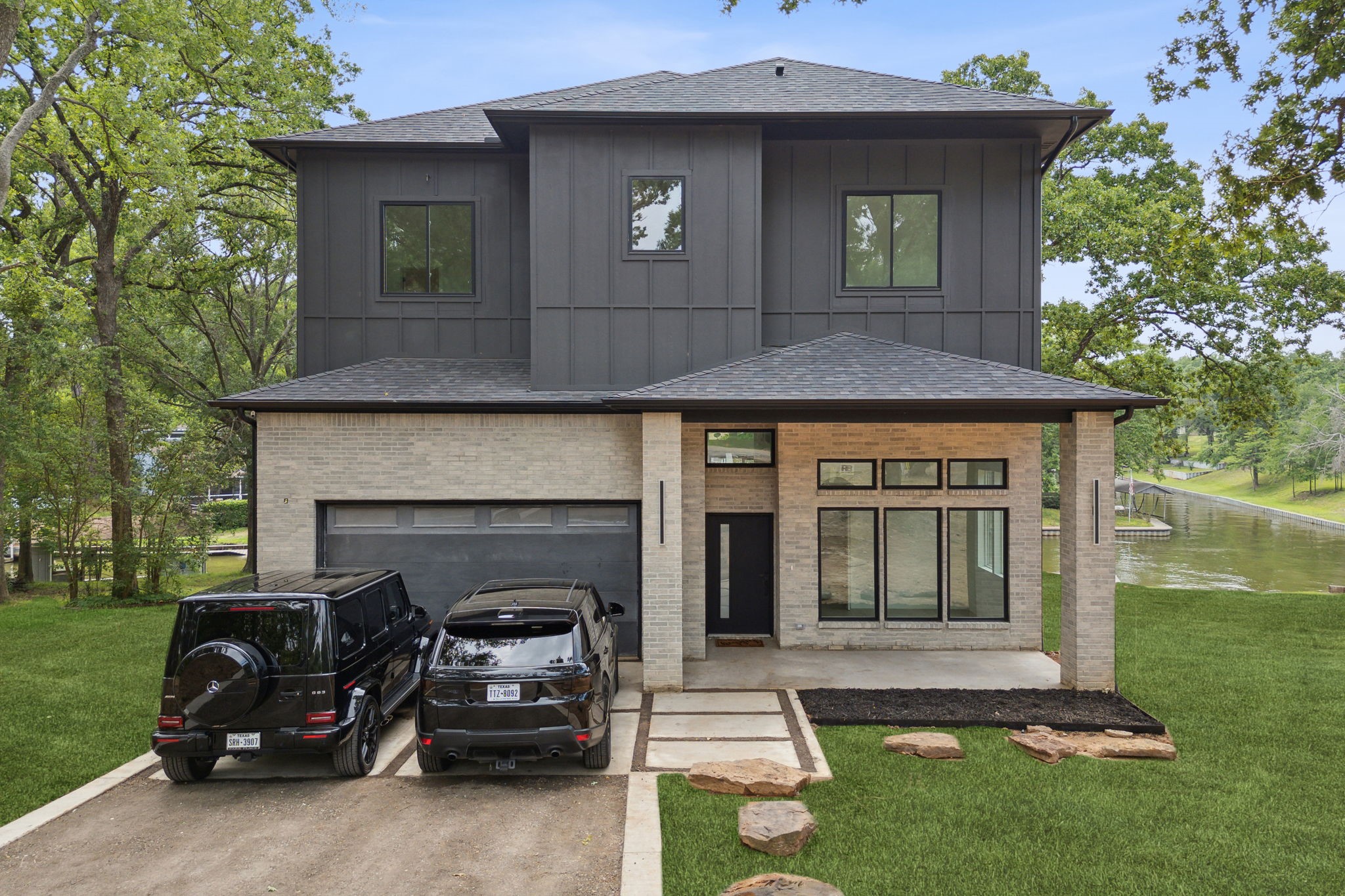 111 Nob Hill Circle