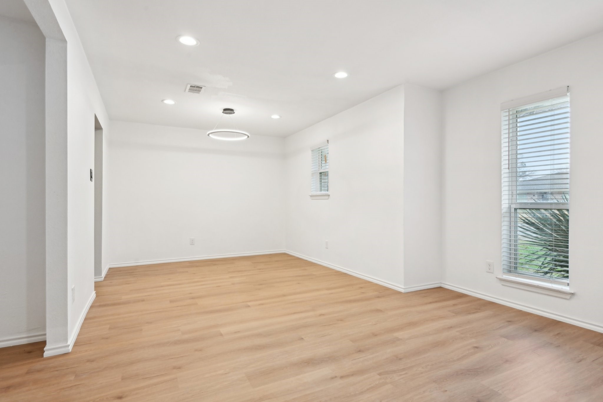 3404 Peachtree Lane