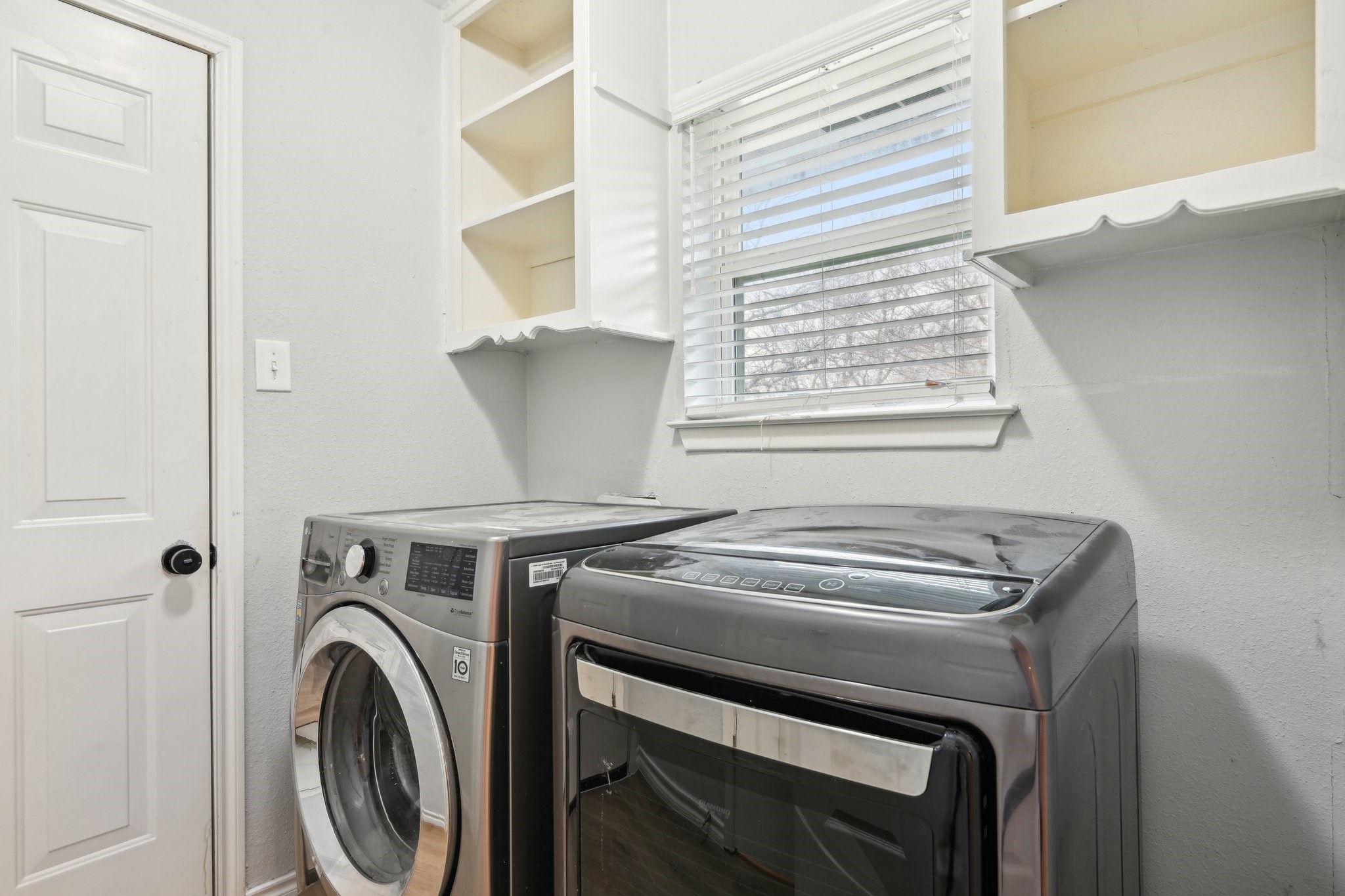 3404 Peachtree Lane