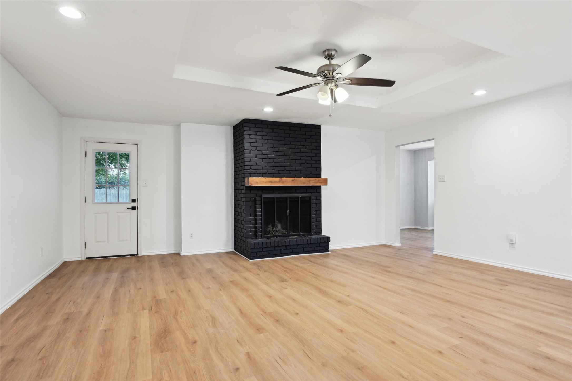 3404 Peachtree Lane