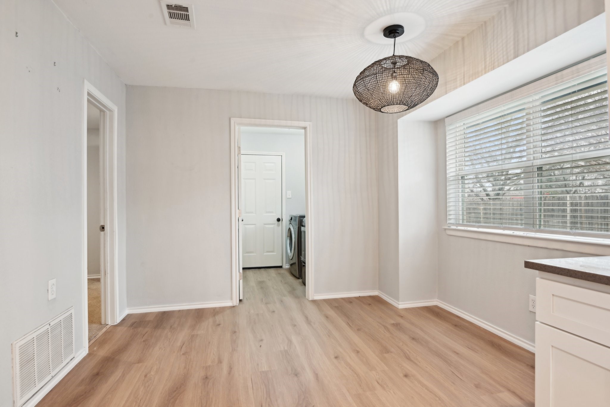 3404 Peachtree Lane
