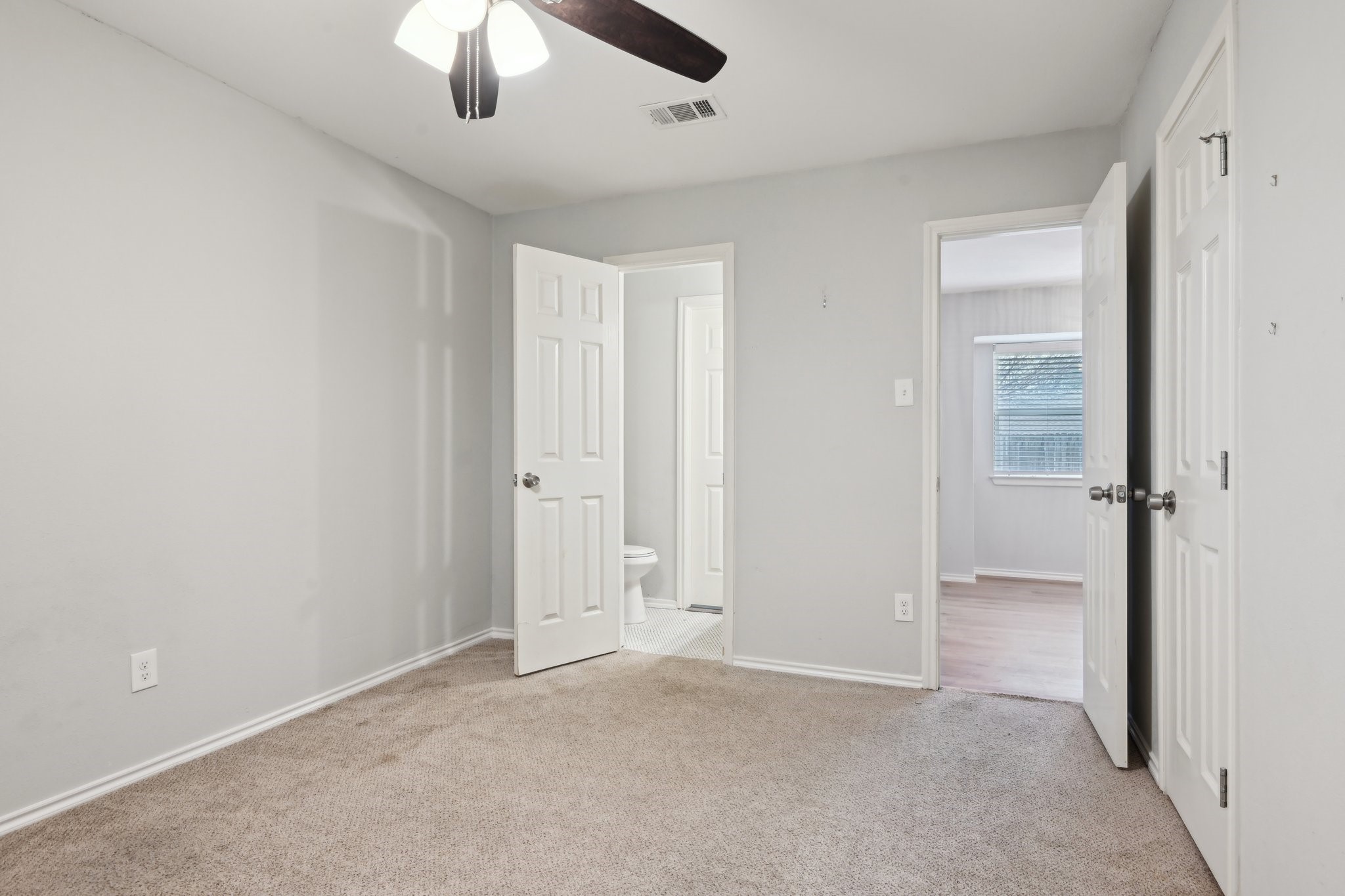3404 Peachtree Lane