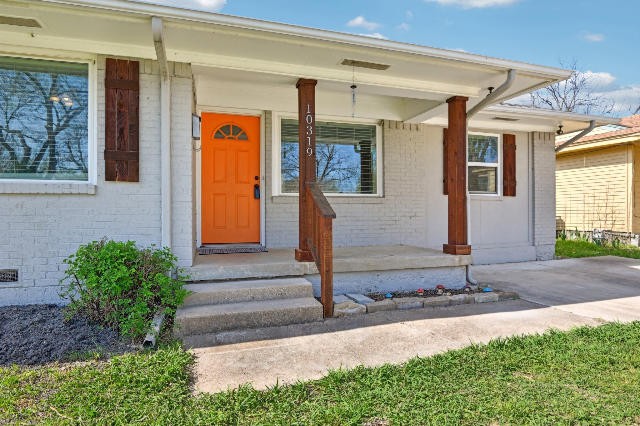 10319 Sylvia Drive