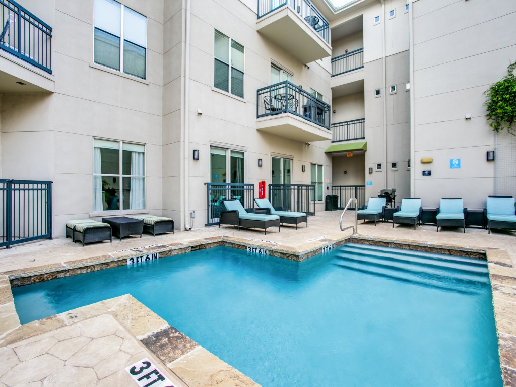 2950 Mckinney Avenue 211