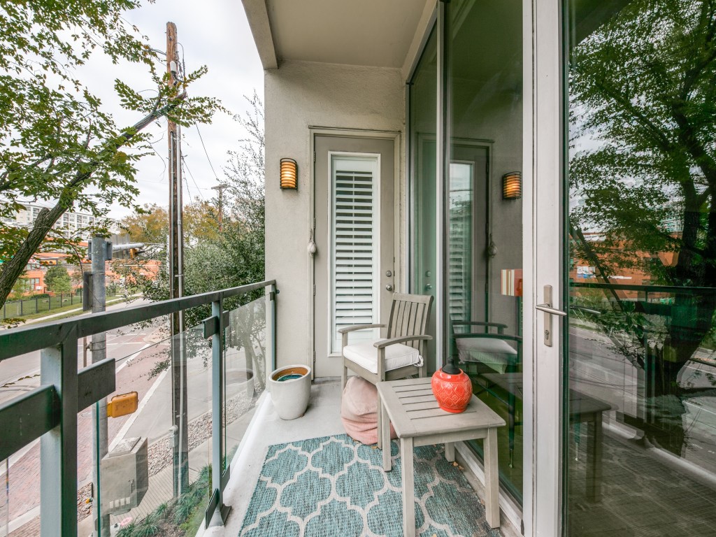 2950 Mckinney Avenue 211