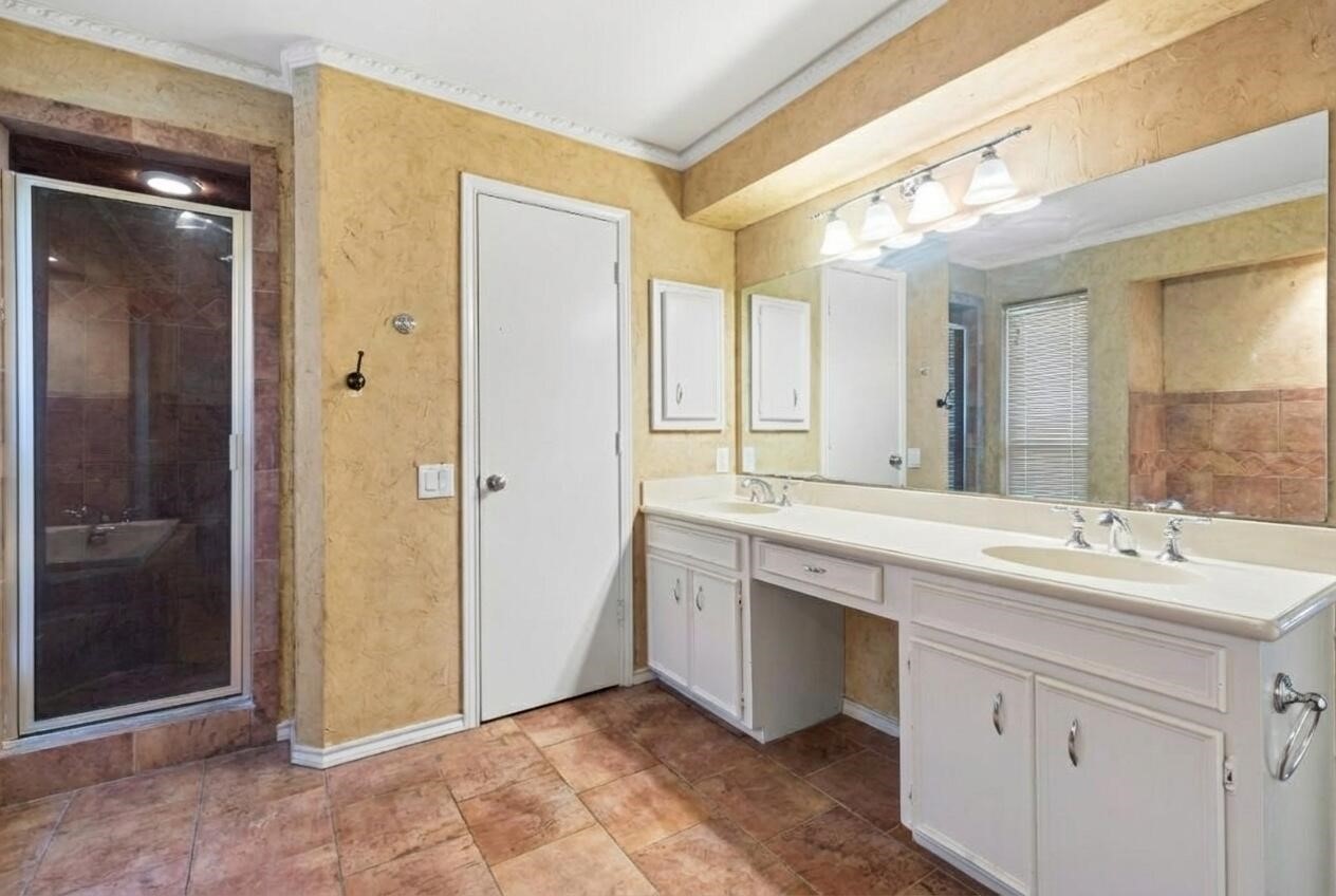 2309 Golden Willow Lane