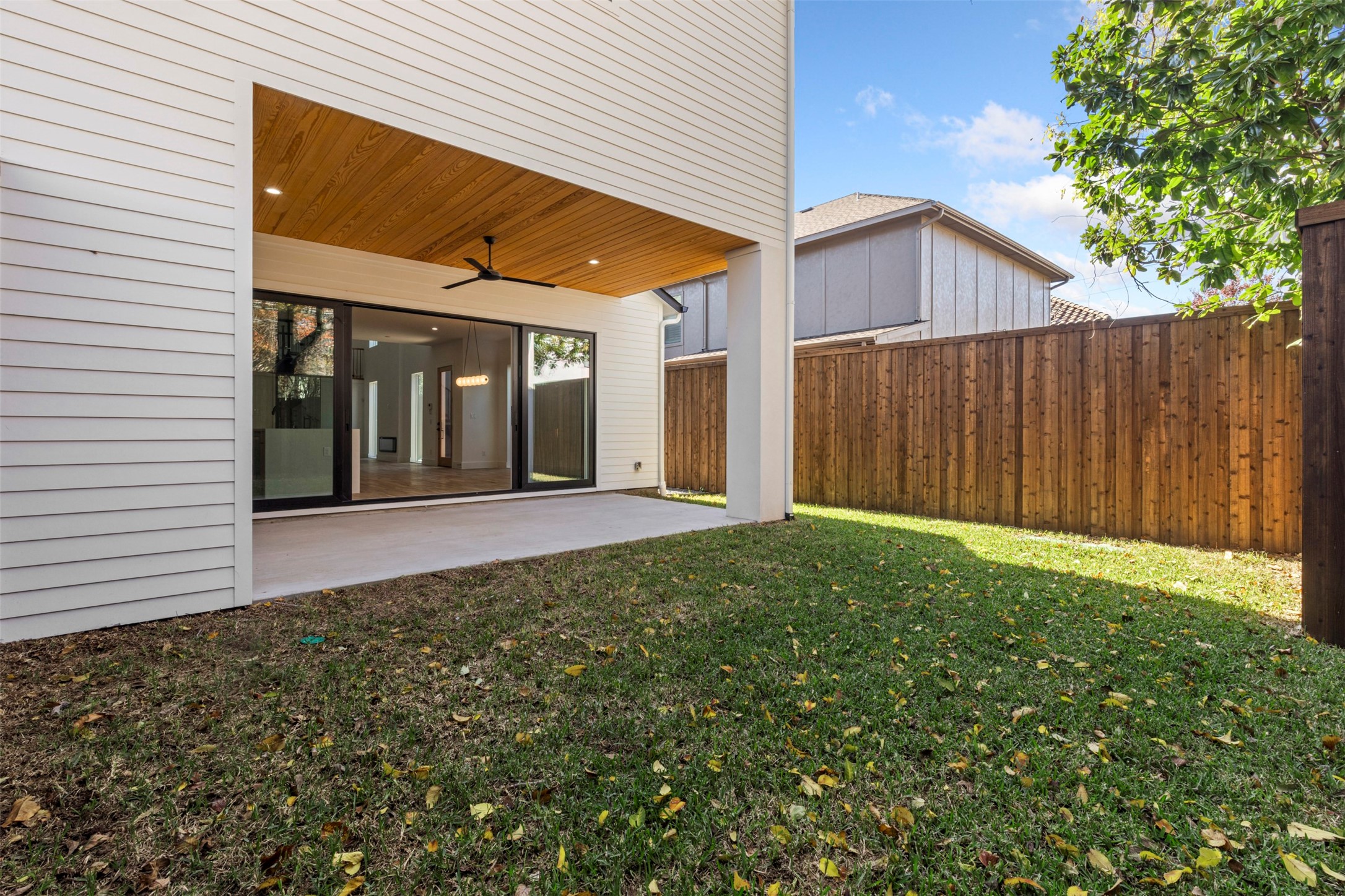 5611 Ellsworth Avenue 101