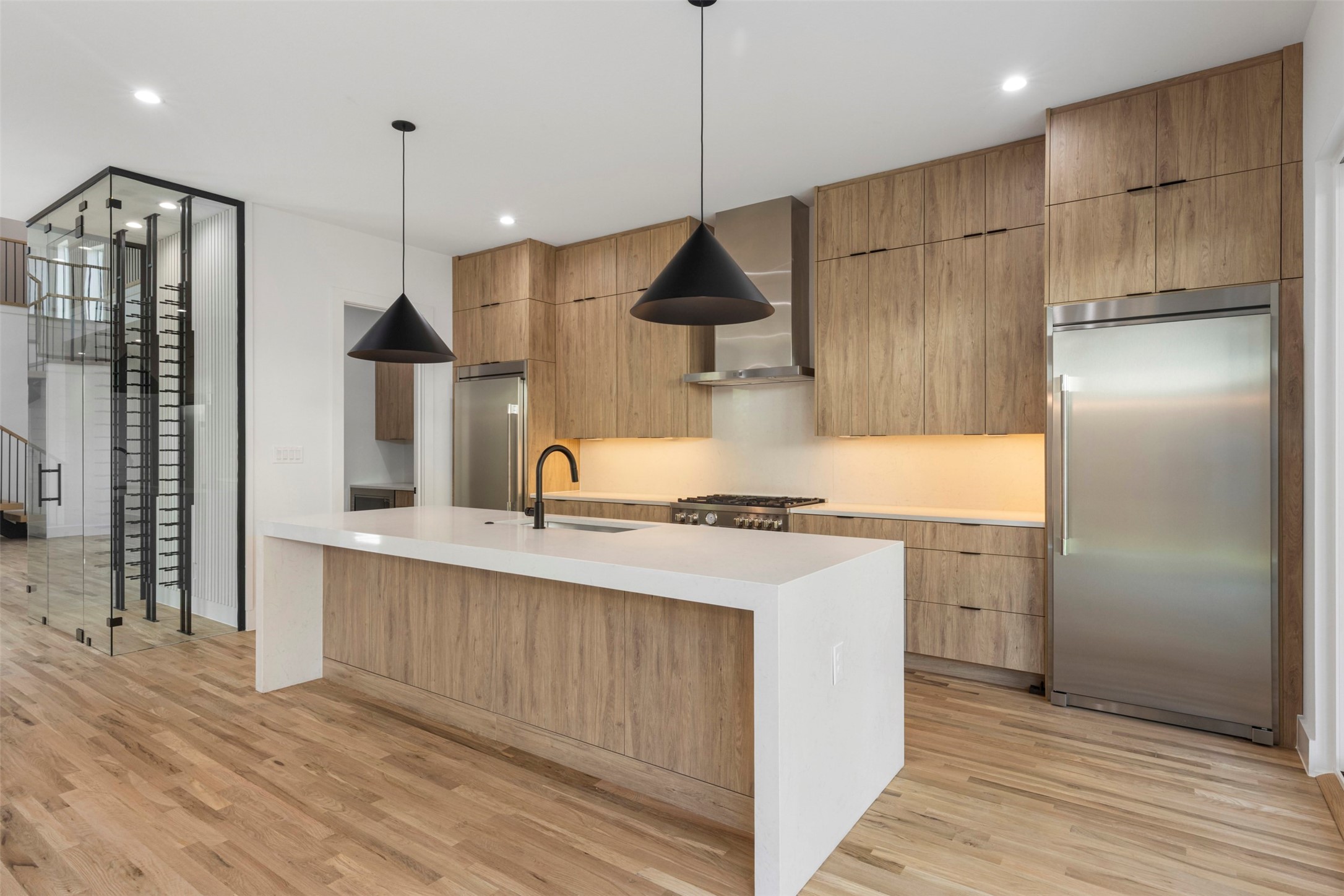 5611 Ellsworth Avenue 101