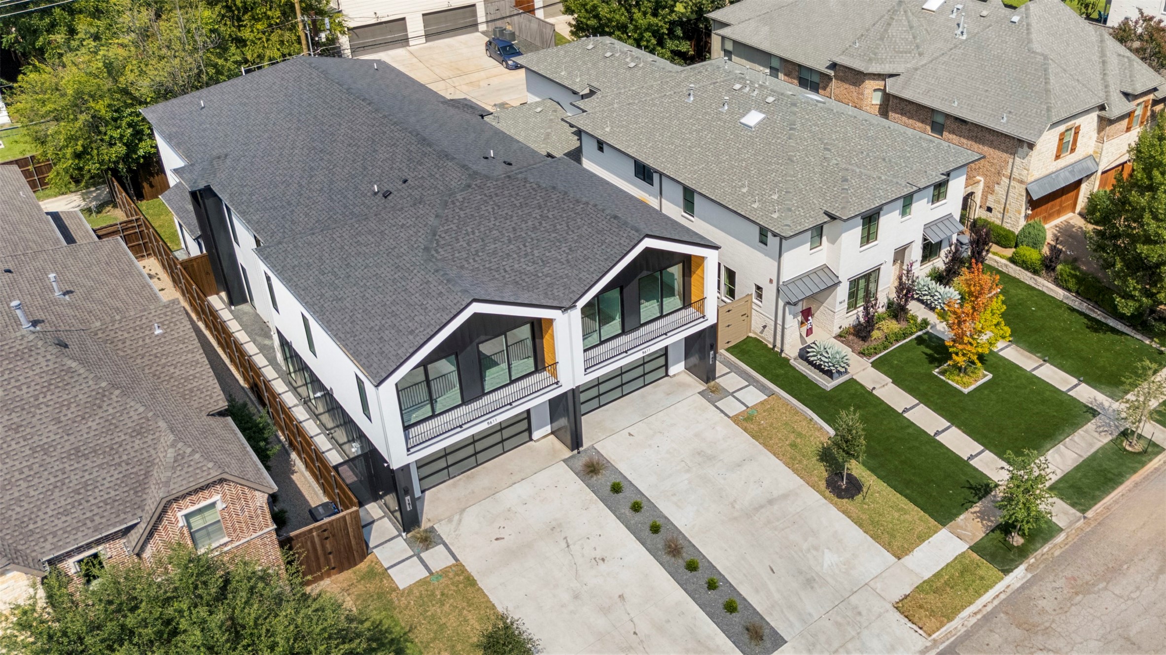 5611 Ellsworth Avenue 101