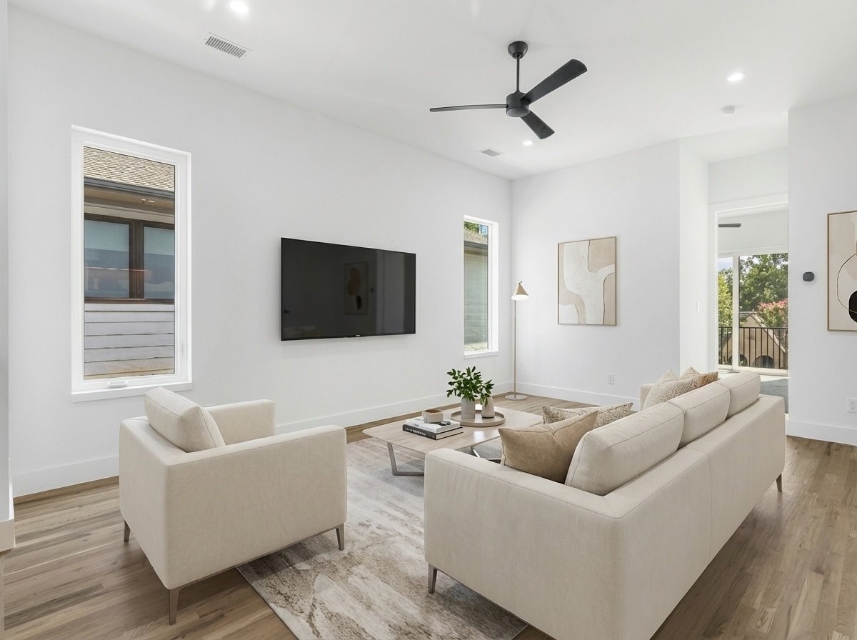 5611 Ellsworth Avenue 101