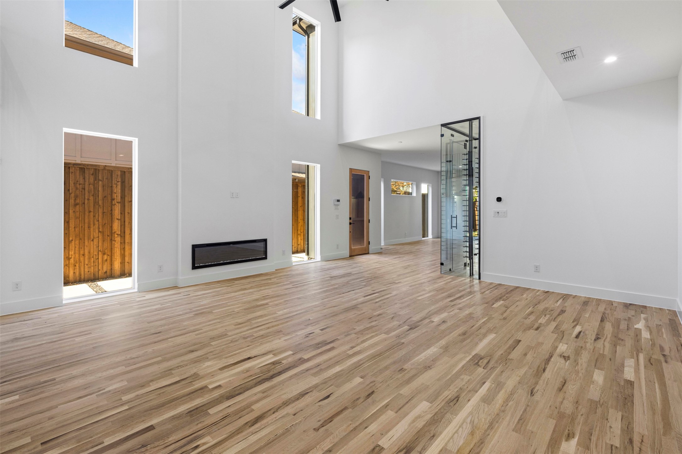 5611 Ellsworth Avenue 101