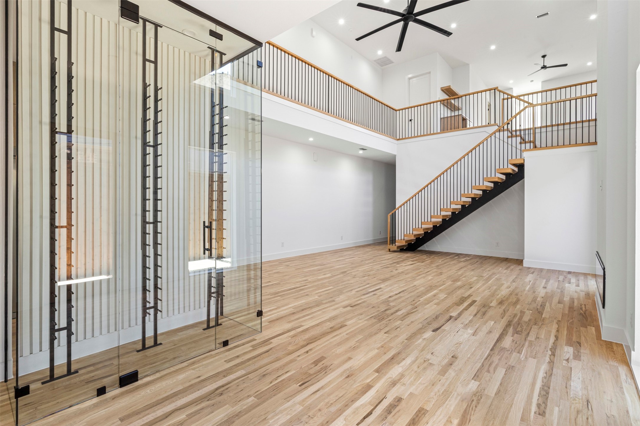 5611 Ellsworth Avenue 101