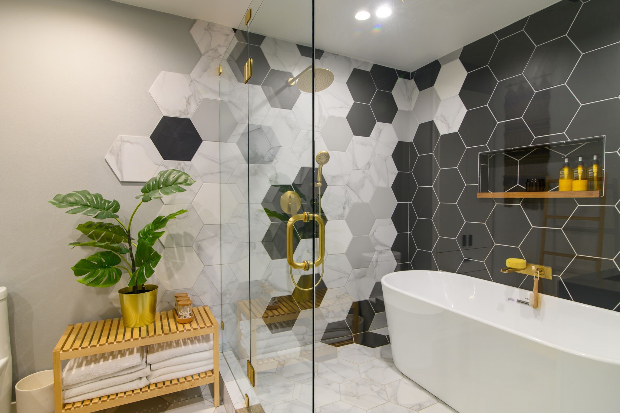 1623 Hanging Cliff Drive