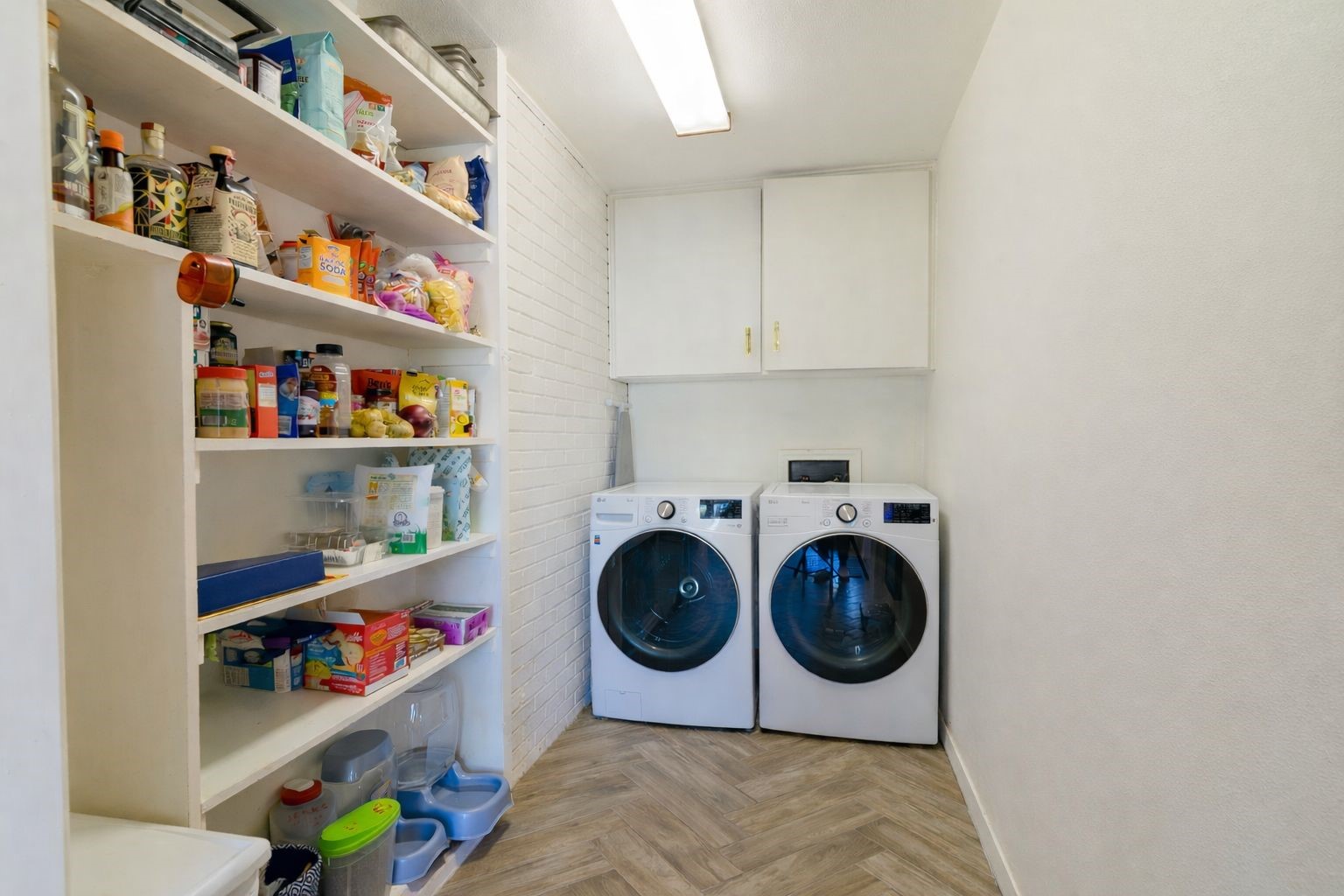 1623 Hanging Cliff Drive