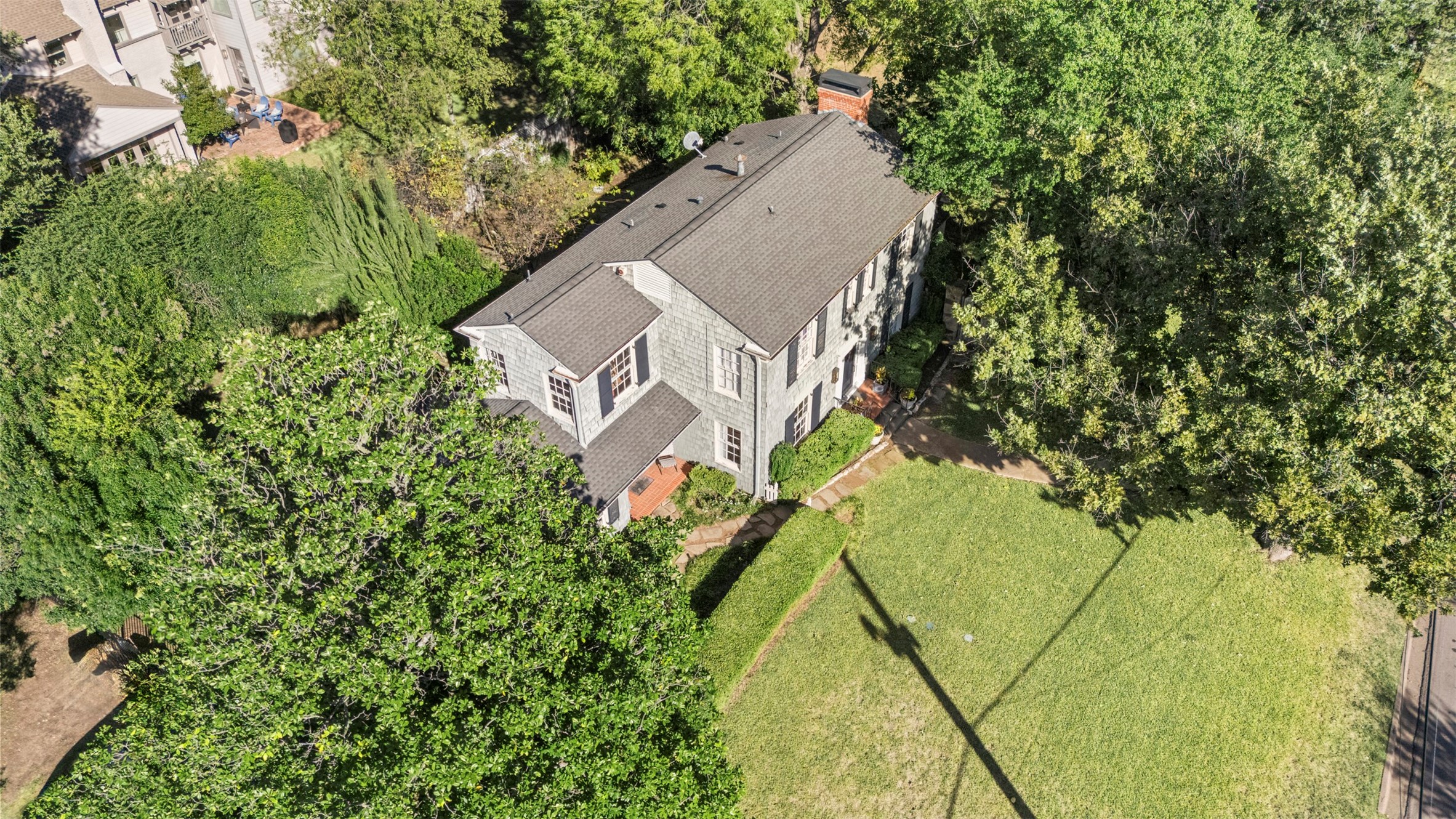 6902 Robin Road